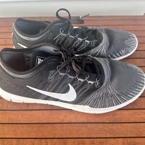 Nike Training Flex Adapt women’s athletic shoes size 8.5